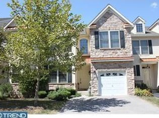 102 Barefield Ln, Conshohocken, PA 19428
