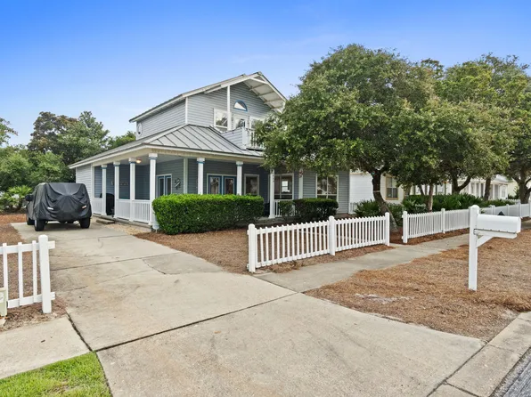 4454 Clipper Cv, Destin, FL 32541