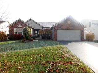 186 Fox Glen Dr, Pickerington, OH 43147