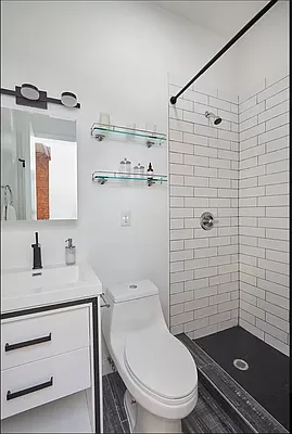 Rented by Compass | media 18