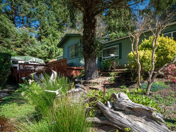 80 NE Keene Ave, Depoe Bay, OR 97341