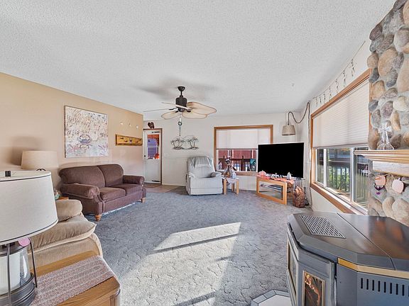 5th image of 800 N Volland St