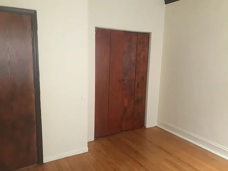 6315 S California Ave — Photo 20