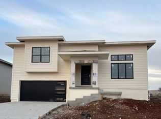 29602 W 196th St, Gardner, KS 66030