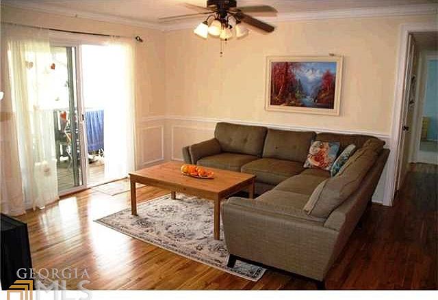 1st image of 804 Woodcliff Dr