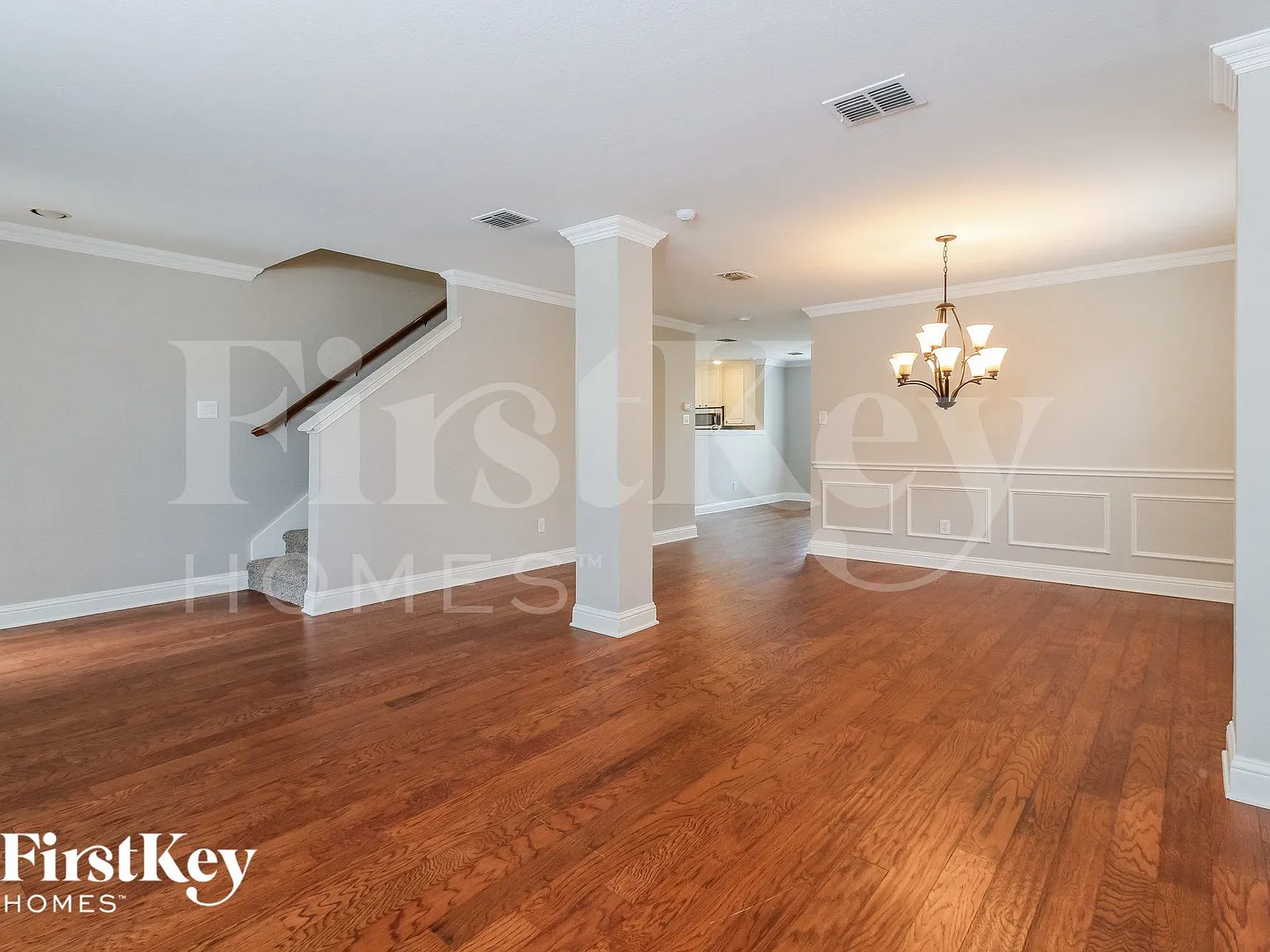 4 bed, 2.5 bath, 2415 sqft, $2,595 — Photo 4