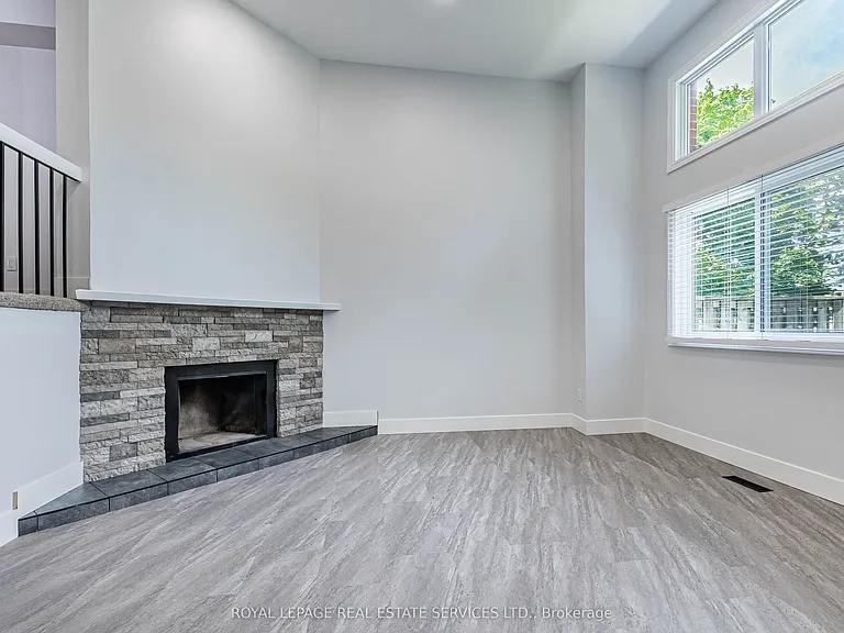 1855 Maple Ridge Dr #35 — Photo 8