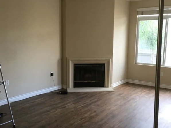 4165 Executive Dr Unit 408, La Jolla, CA 92037