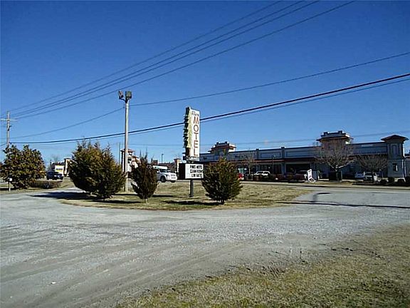 4th image of 3400 S Walton Blvd