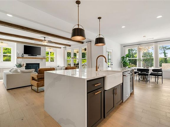 5th image of 3230 Rockbridge Rd