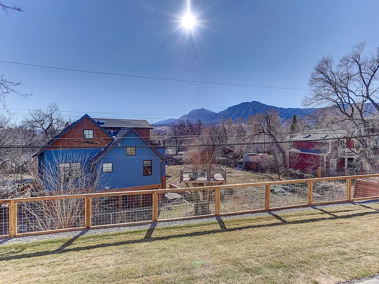 2340 Panorama Ave — Photo 22