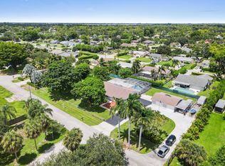 7343 Seabreeze Dr, Lake Worth, FL 33467