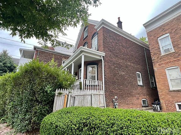 5th image of 597 Amboy Ave