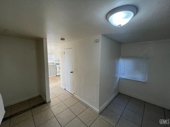 bakersfield-california-18890034 picture