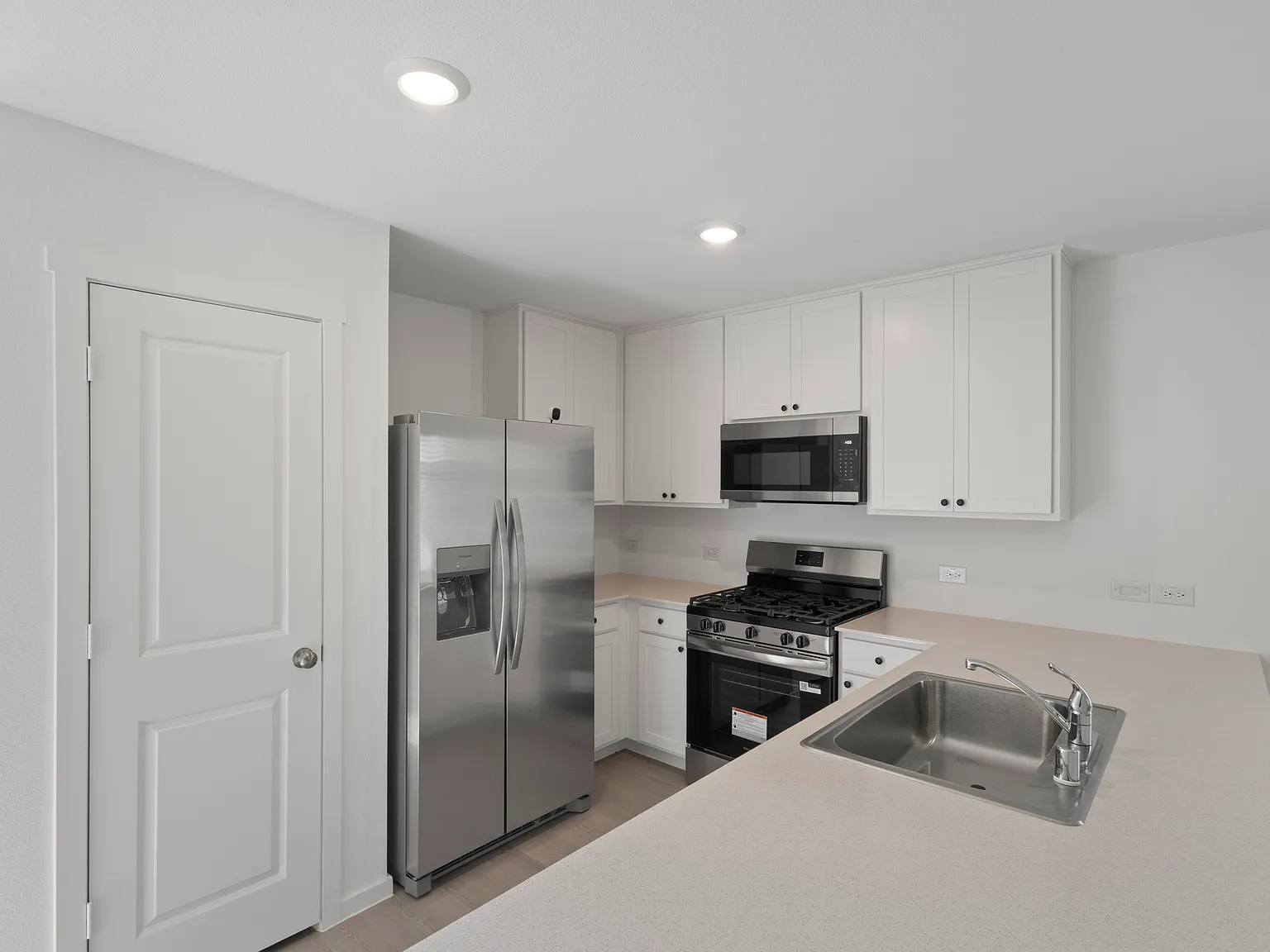 3 bed, 1461 sqft, $1,950 — Photo 3