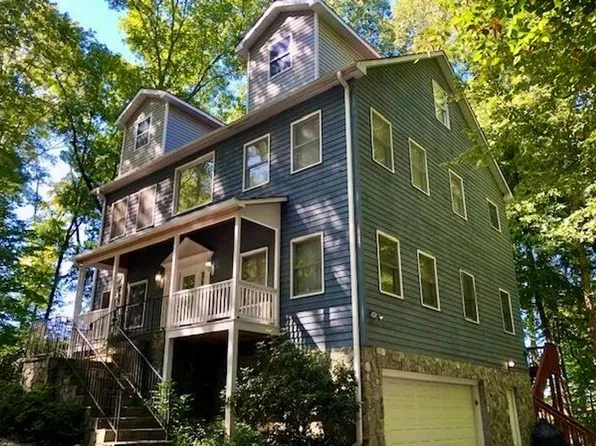 4916 Gold Crest Dr, Oak Ridge, NC 27310