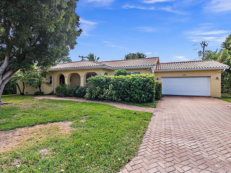 118 Linda Ln — Photo 1