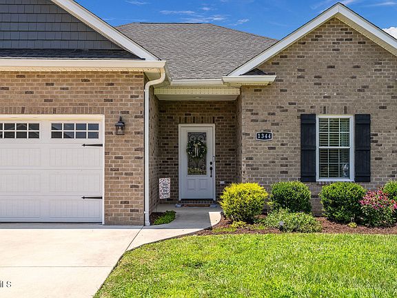 2nd image of 1344 Osler Ct