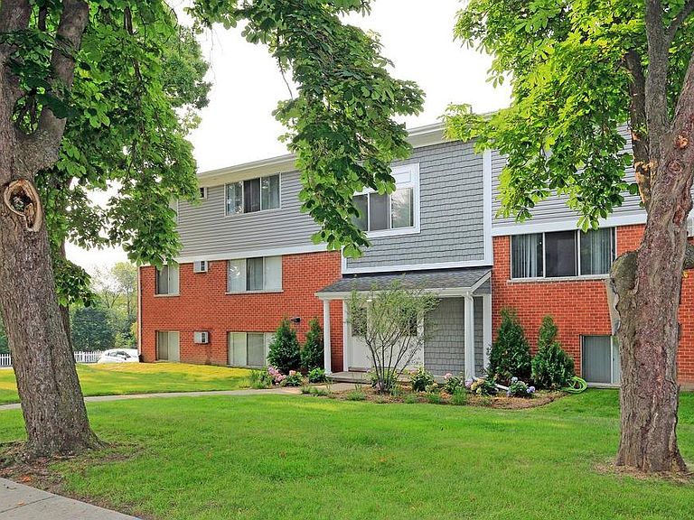 Forest Ridge Apartments in downtown Rochester Apartment Rentals