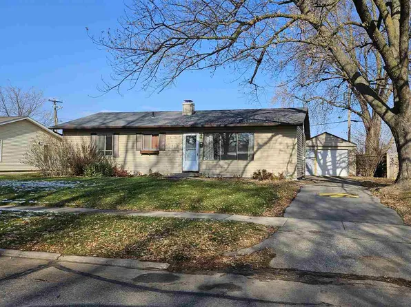 2502 Wayne Ave, Iowa City, IA 52240