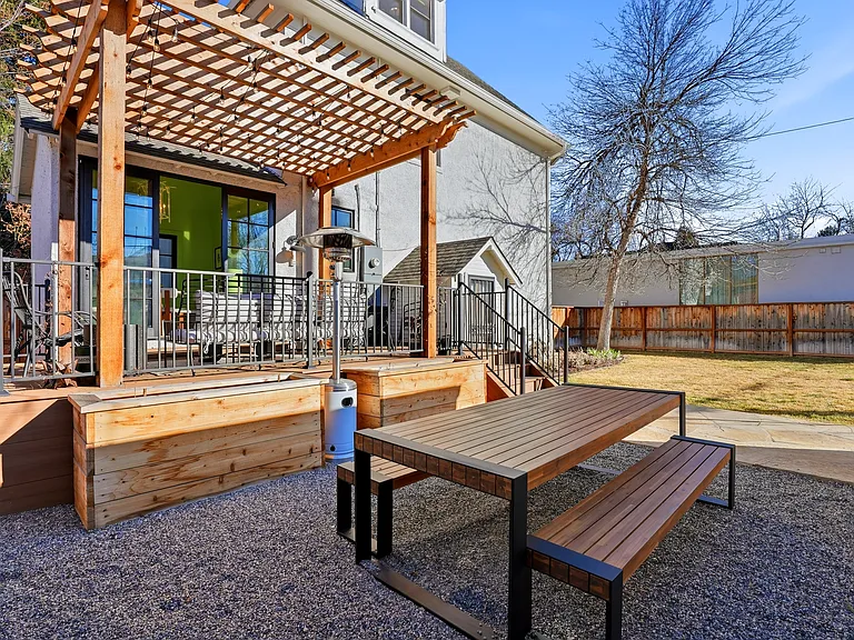 9000 Monaco St #8 — Photo 61