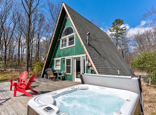 110 Susan Ln, Shohola, PA