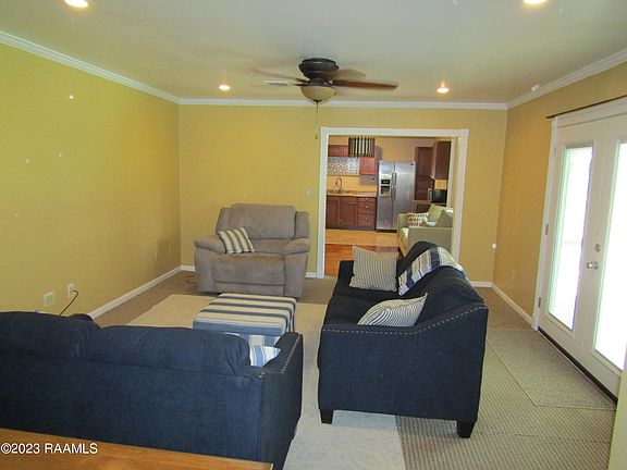 5th image of 310 Belaire Dr