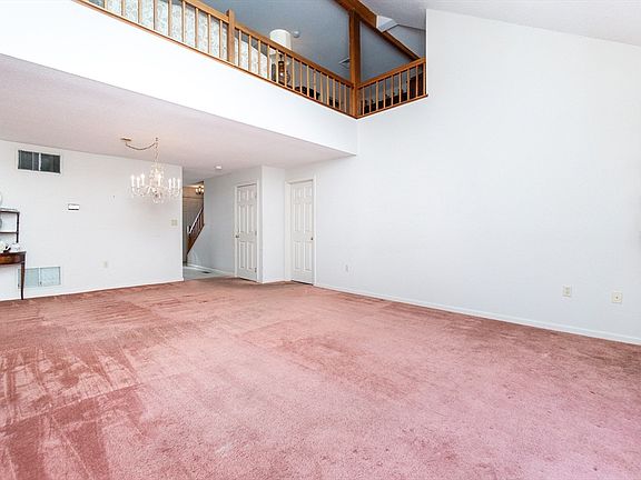 3rd image of 3906 Woodbridge Rd Unit 3906