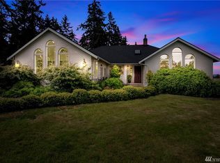 4811 Steiner Dr, Clinton, WA 98236