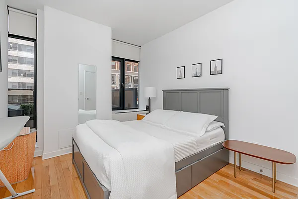 Rented by REAL New York | media 3