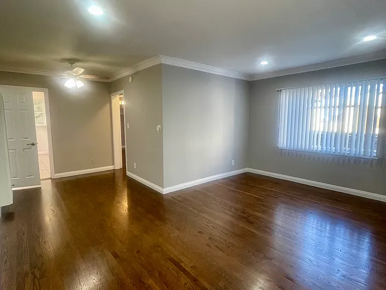 1728 N Gramercy Pl #2-1728-1/2 — Photo 4