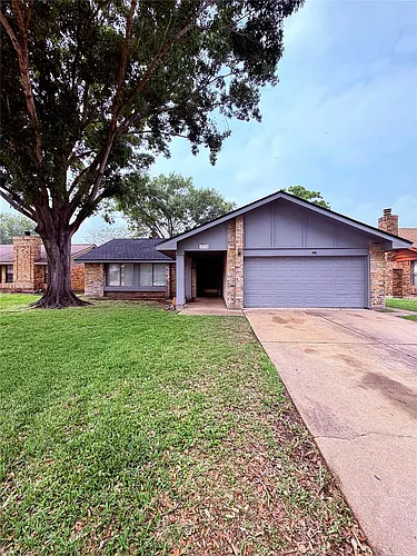 15310 Beechnut St Photo 1
