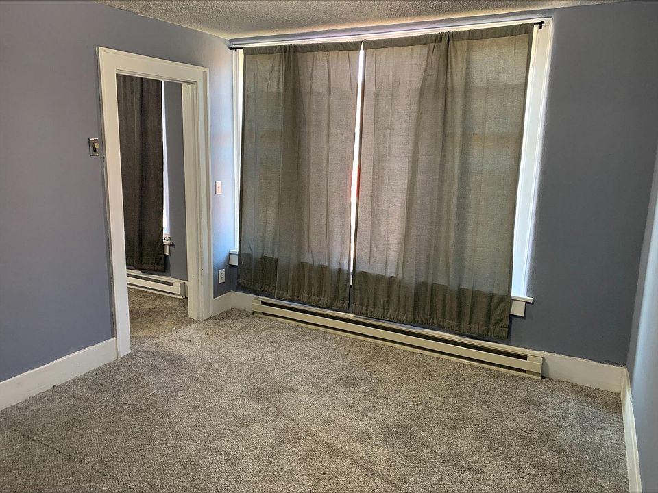 2nd image of 319 4th St NE #1