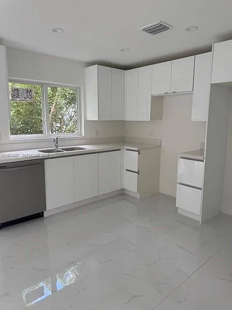 Hialeah Hgts Amd — Photo 1
