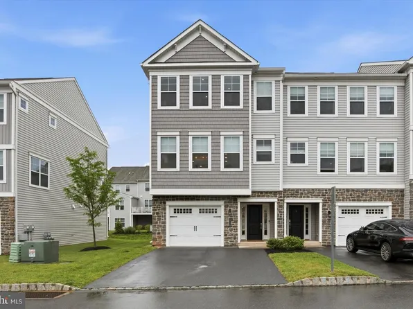 110 Harland Ave, Royersford, PA 19468