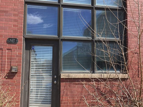 2nd image of 2455 N Clybourn Ave #C1