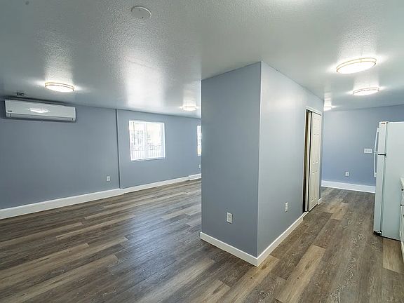 5th image of 10374 Long Beach Blvd #6