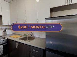 1276 Dorchester, Ottawa, ON K1Z 8E6
