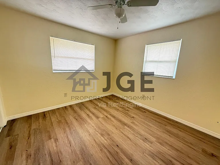 2351 Lafayette St — Photo 6
