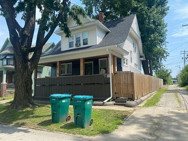 440 N Pine St — Photo 8