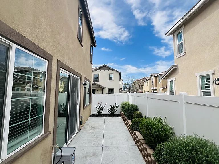 40383 Birchfield Dr — Photo 23