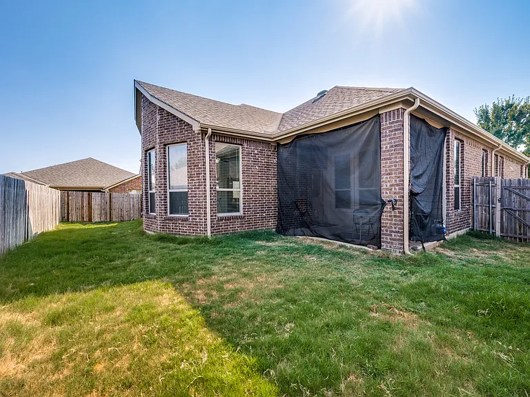 929 Green Coral Dr — Photo 23