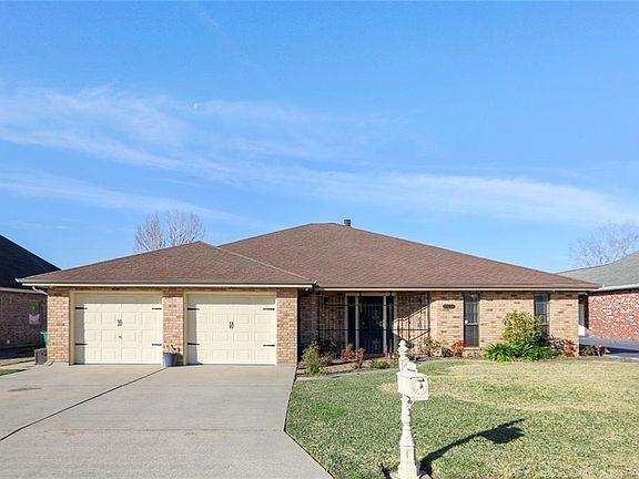 2nd image of 1200 Orchid Dr