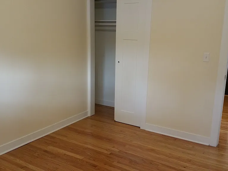 1441 N Franklin Pl — Photo 8