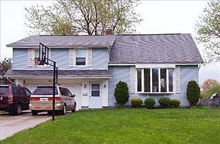 2nd image of 9411 Hyde Park Dr