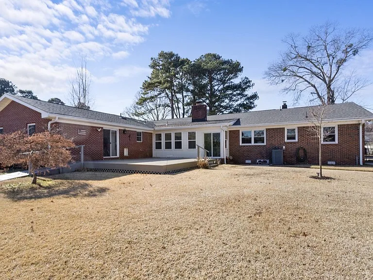 1404 Shelton Rd — Photo 38