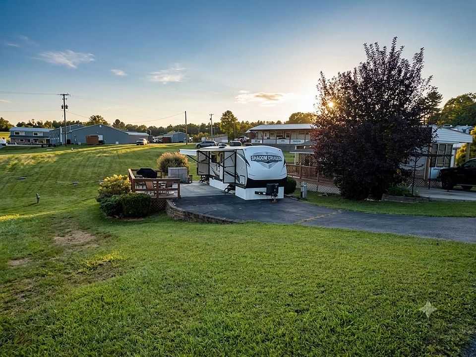 1st image of Megan Cir
