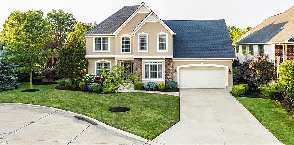 1st image of 34322 Crown Colony Dr