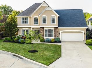 34322 Crown Colony Dr, Avon, OH