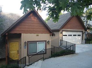 27997 W Shore Rd, Lake Arrowhead, CA 92352